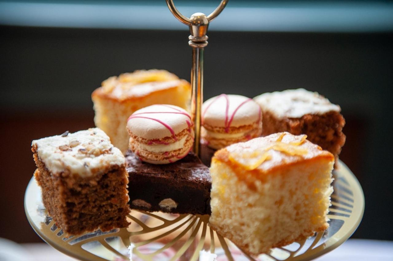 The Chequers Hotel نيوبري المظهر الخارجي الصورة